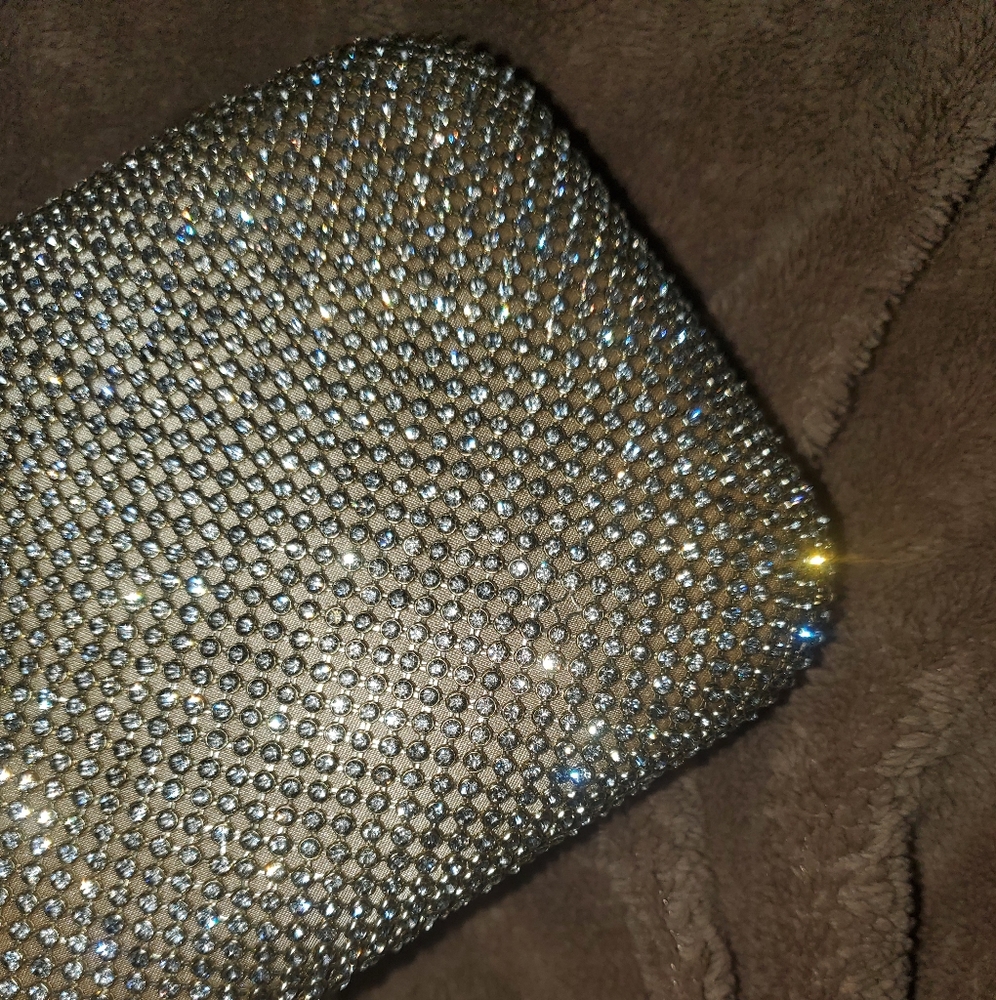 SPARKLE CLUTCH🤩 - Picture 6 of 8